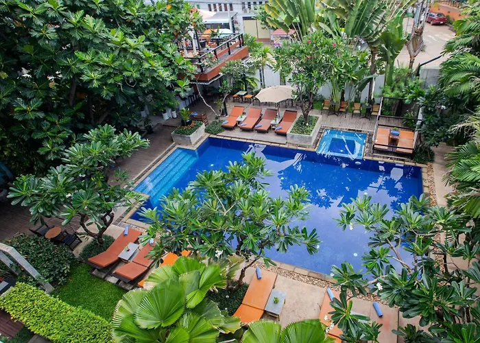 Amber Angkor & Hotel